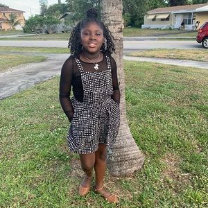 Splash mesh long sleeve blouse & tan/black jumper